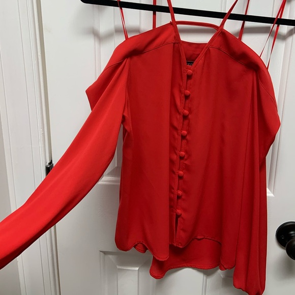 Off the shoulder blouse. Fits like an XS. - Picture 3 of 6